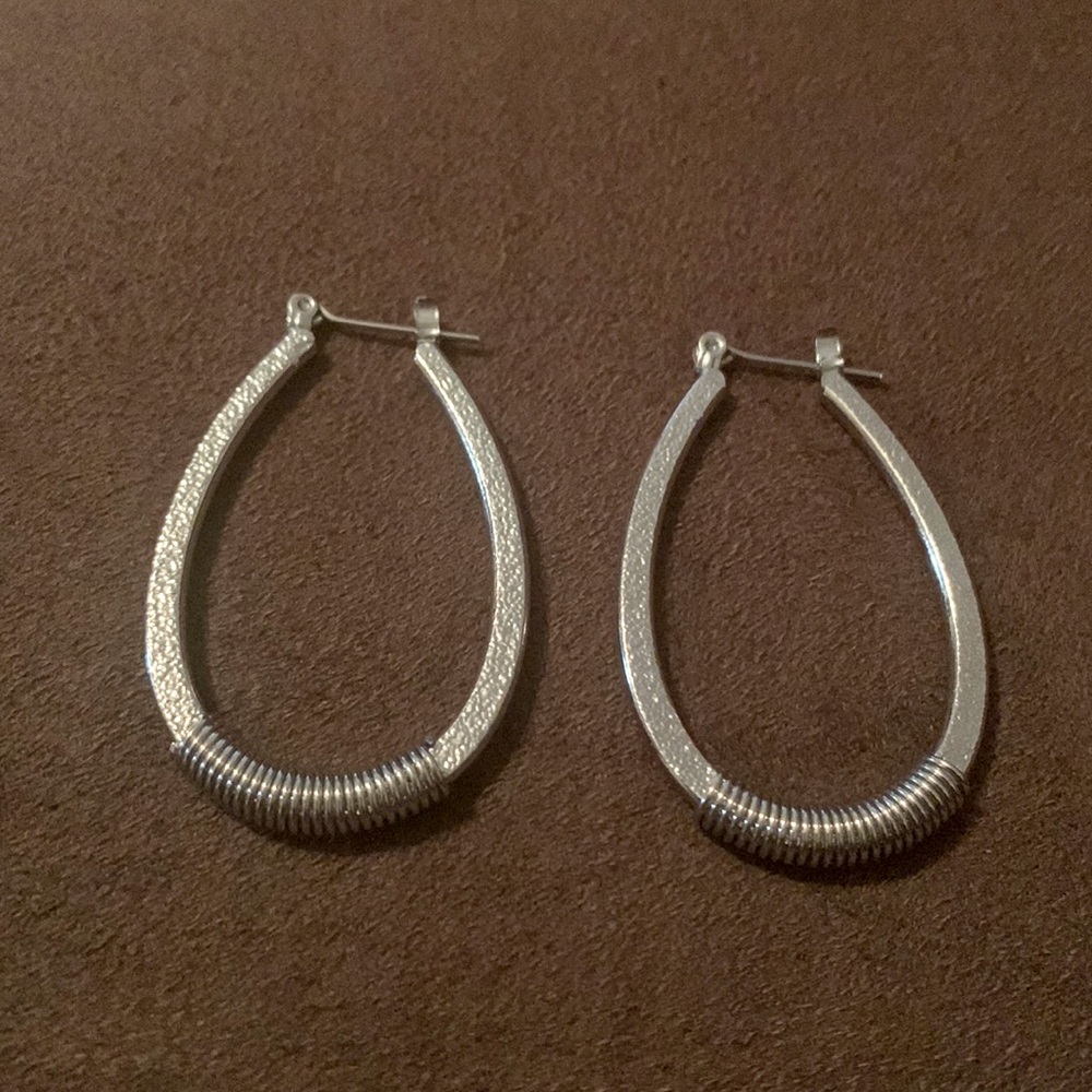 NWOT Silver-tone 1 & 1/2 inches long earrings